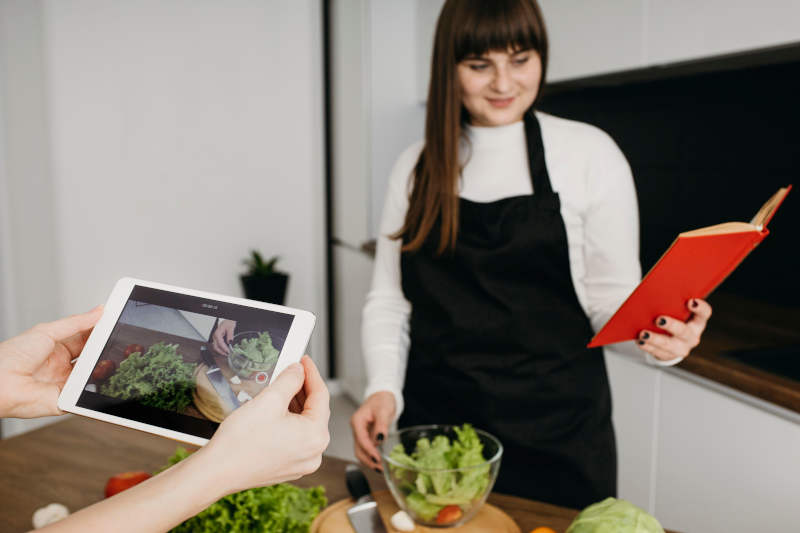 5 Passive Income Ideas for Small Business Owners in 2025: Boost Your Revenue with Ease 6 Caterer listing gear on PeerSpace for best passive income for small business 2025.